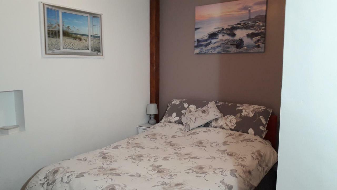 The Anchorage Hotel Amlwch Екстериор снимка